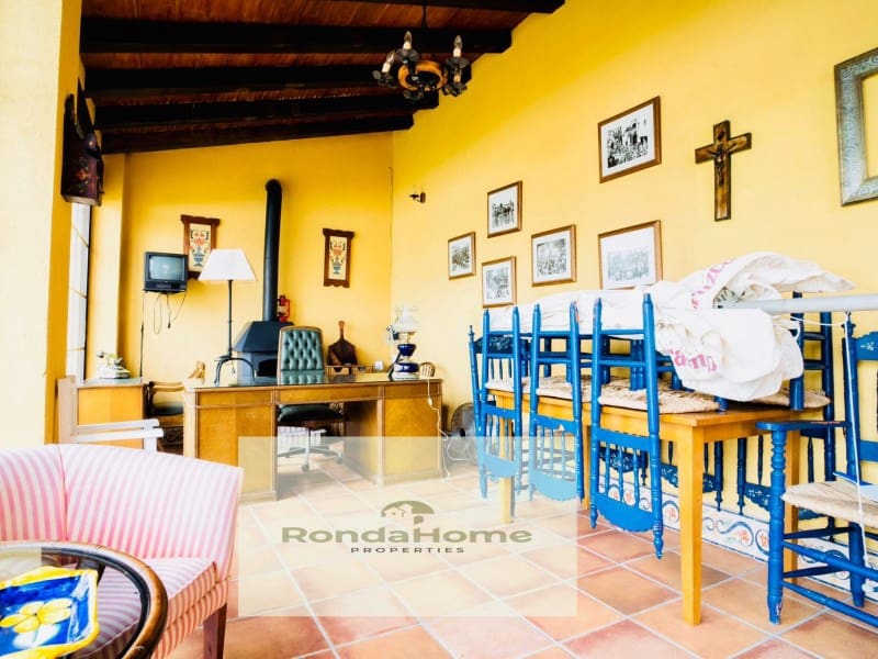 4 sypialnia Finka/Dom wiejski na sprzedaż w Villamartin z basenem garażem - 518 000 € (Ref: 9305187)