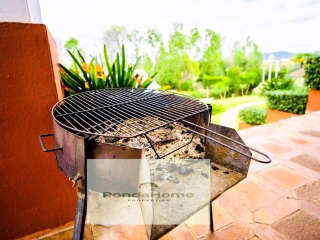 4 soverom Finca/Herregård til salgs i Villamartín med svømmebasseng garasje - € 518 000 (Ref: 9305187)