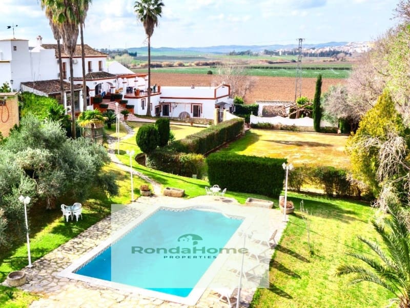 4 sypialnia Finka/Dom wiejski na sprzedaż w Villamartin z basenem garażem - 518 000 € (Ref: 9305187)