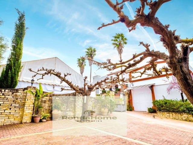 4 soverom Finca/Herregård til salgs i Villamartín med svømmebasseng garasje - € 518 000 (Ref: 9305187)