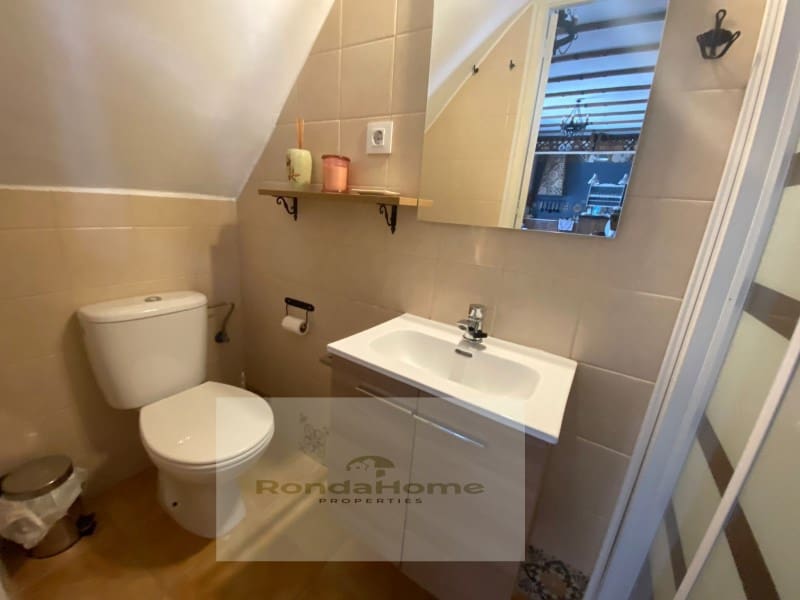 4 soveværelse Finca/Landehus til salg i El Bosque - € 150.000 (Ref: 9330984)