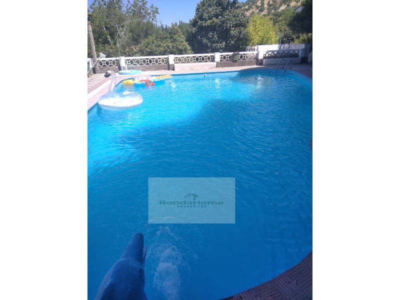 4 soveværelse Finca/Landehus til salg i El Bosque - € 150.000 (Ref: 9330984)