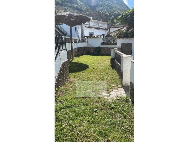 4 soveværelse Finca/Landehus til salg i El Bosque - € 150.000 (Ref: 9330984)