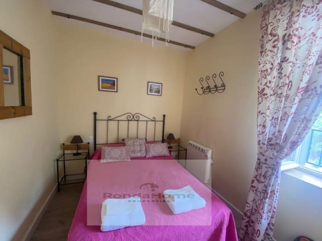 4 soveværelse Finca/Landehus til salg i El Bosque - € 150.000 (Ref: 9330984)