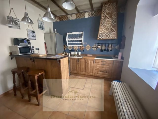 4 soveværelse Finca/Landehus til salg i El Bosque - € 150.000 (Ref: 9330984)