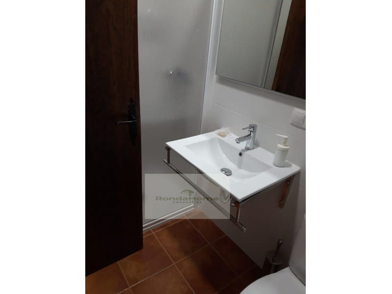 3 soveværelse Byhus til salg i Zahara de la Sierra med garage - € 165.000 (Ref: 9347746)