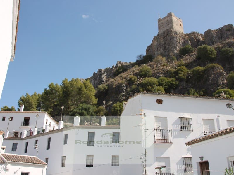 3 soveværelse Byhus til salg i Zahara de la Sierra med garage - € 165.000 (Ref: 9347746)