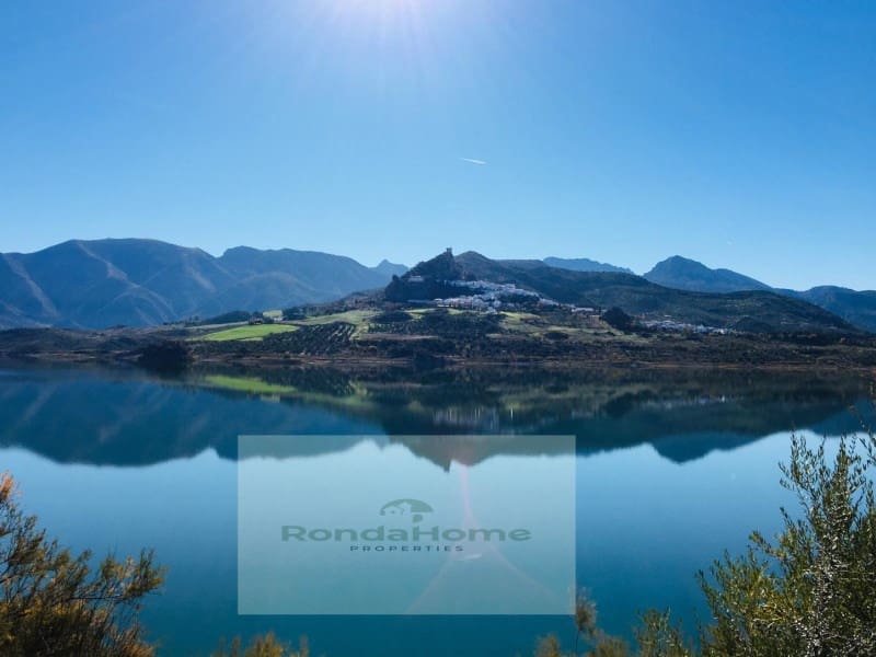 3 soveværelse Byhus til salg i Zahara de la Sierra med garage - € 165.000 (Ref: 9347746)