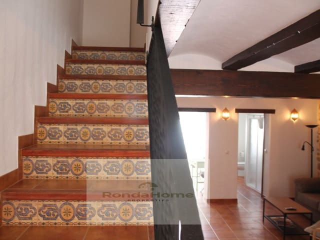 3 soveværelse Byhus til salg i Zahara de la Sierra med garage - € 165.000 (Ref: 9347746)