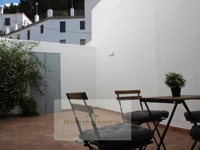 3 soveværelse Byhus til salg i Zahara de la Sierra med garage - € 165.000 (Ref: 9347746)