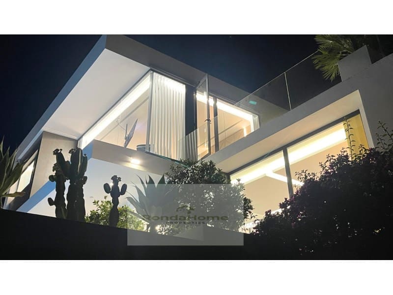 4 sypialnia Willa do wynajęcia w Mijas z basenem garażem - 8 900 € (Ref: 9359843)