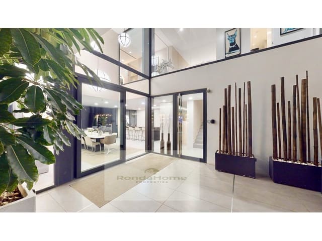 4 bedroom Villa for rent in Valtocado - La Alquería - La Atalaya, Mijas with pool garage - € 8,900 (Ref: 9359843)