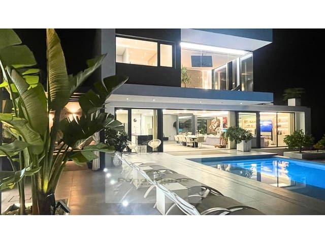 4 bedroom Villa for rent in Valtocado - La Alquería - La Atalaya, Mijas with pool garage - € 8,900 (Ref: 9359843)