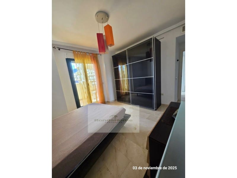 2 sovrum Lägenhet att hyra i Torrequebrada med pool garage - 1 500 € (Ref: 9375472)