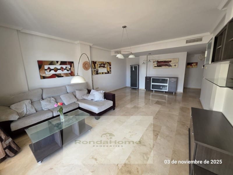 2 sovrum Lägenhet att hyra i Torrequebrada med pool garage - 1 500 € (Ref: 9375472)