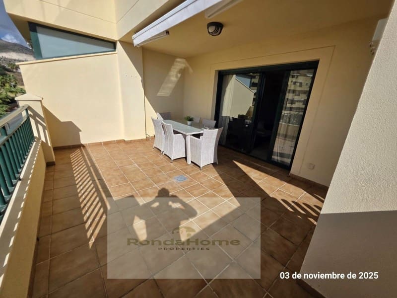 2 sovrum Lägenhet att hyra i Torrequebrada med pool garage - 1 500 € (Ref: 9375472)