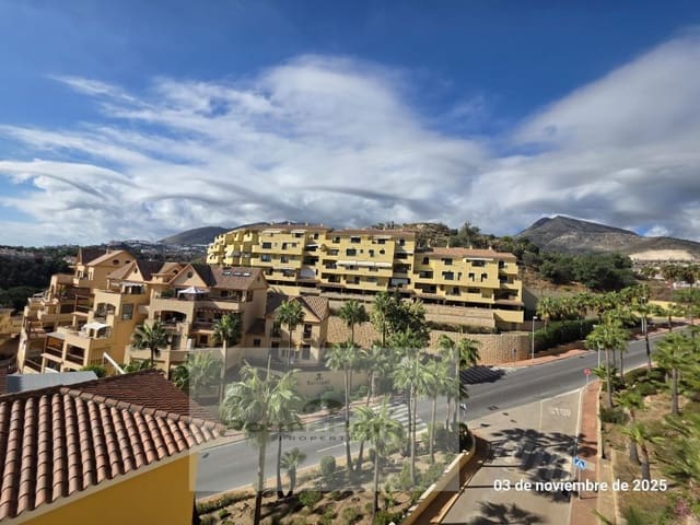 Appartement de 2 chambres à louer à Cortijo Torrequebrada, Benalmádena avec piscine garage - 1 500 € (Ref: 9375472)