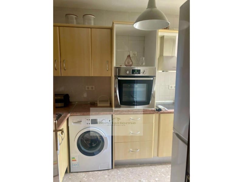 2 bedroom Flat for rent in Torremolinos with garage - € 1,600 (Ref: 9375473)