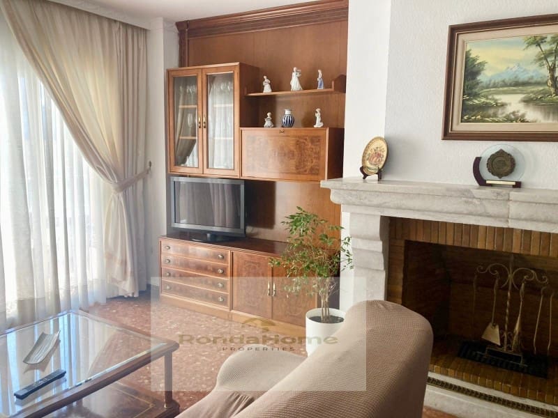 2 bedroom Flat for rent in Torremolinos with garage - € 1,600 (Ref: 9375473)