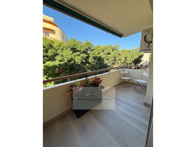 3 makuuhuone Asunto myytävänä paikassa Centro ciudad, Fuengirola mukana 
autotalli - 398 000 € (Ref: 9383316)