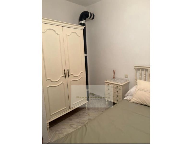 Townhouse for sale in Ronda - € 128,000 (Ref: 9386173)