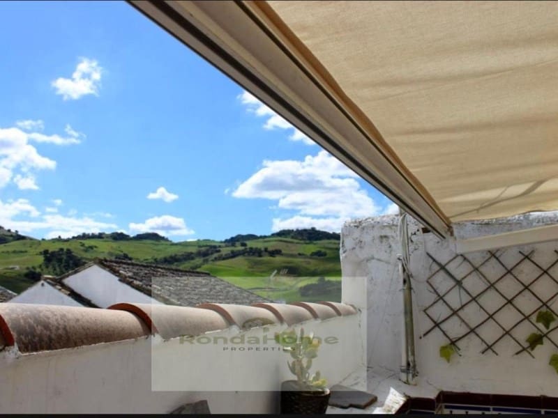 Townhouse for sale in Ronda - € 128,000 (Ref: 9386173)