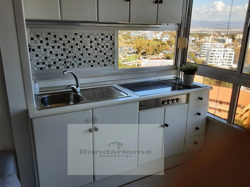1 sypialnia Apartament do wynajęcia w Torremolinos z garażem - 1 000 € (Ref: 9400831)