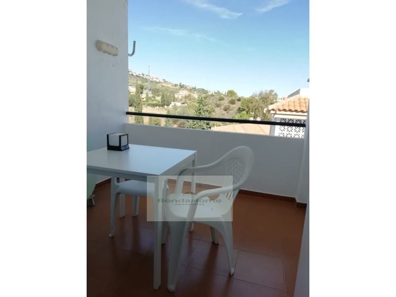 2 bedroom Flat for rent in Benalmadena with garage - € 1,300 (Ref: 9400832)