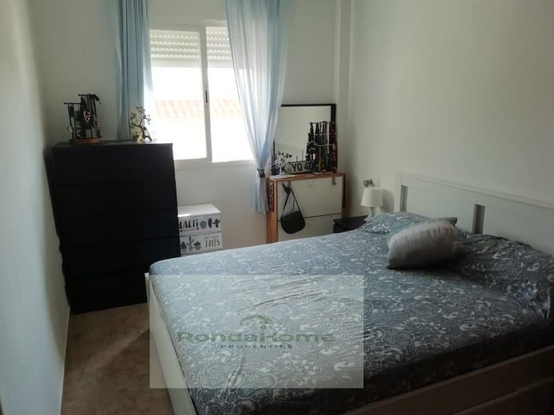 2 bedroom Flat for rent in Benalmadena with garage - € 1,300 (Ref: 9400832)