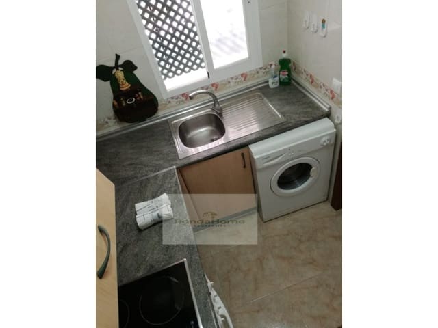 2 bedroom Flat for rent in La Capellanía - El Higuerón, Benalmádena with garage - € 1,300 (Ref: 9400832)