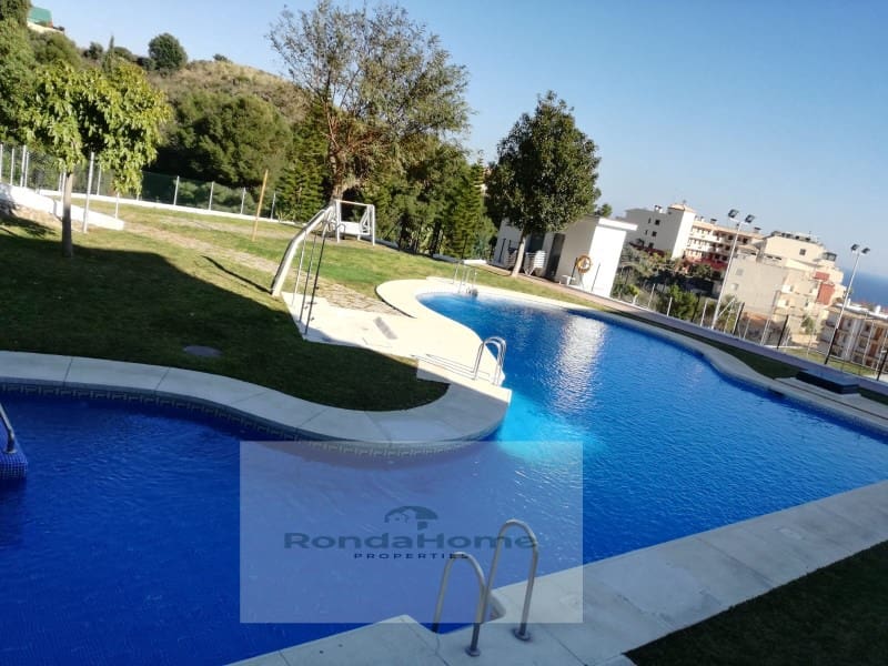 2 bedroom Flat for rent in Benalmadena with garage - € 1,300 (Ref: 9400832)