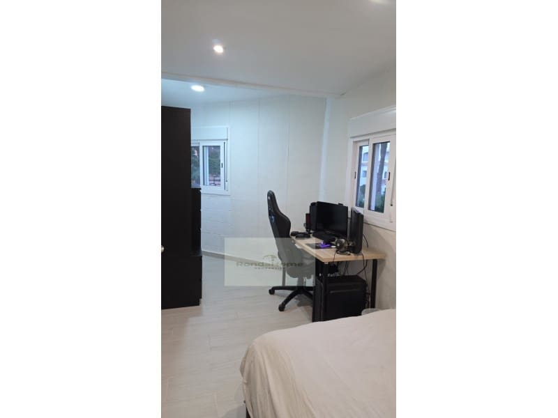 4 makuuhuone Asunto myytävänä paikassa Calahonda mukana uima-altaan 
autotalli - 419 000 € (Ref: 9411285)