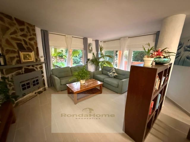 4 chambre Appartement à vendre à Calahonda, Mijas avec piscine garage - 419 000 € (Ref: 9411285)