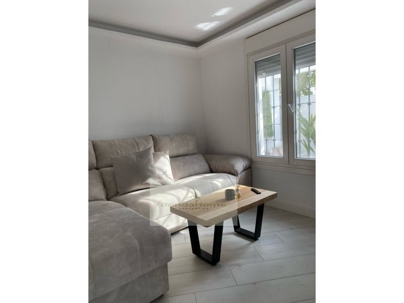 Piso de 4 habitaciones en Torremolinos en venta con garaje - 400.000 € (Ref: 9411286)