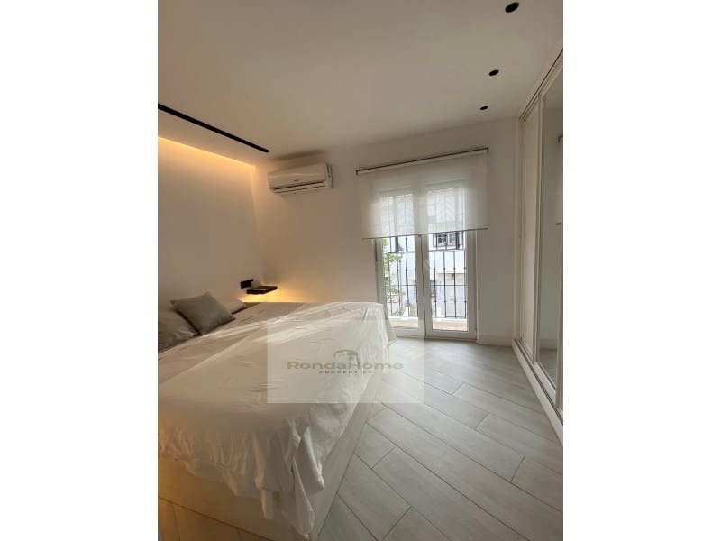 Piso de 4 habitaciones en Torremolinos en venta con garaje - 400.000 € (Ref: 9411286)