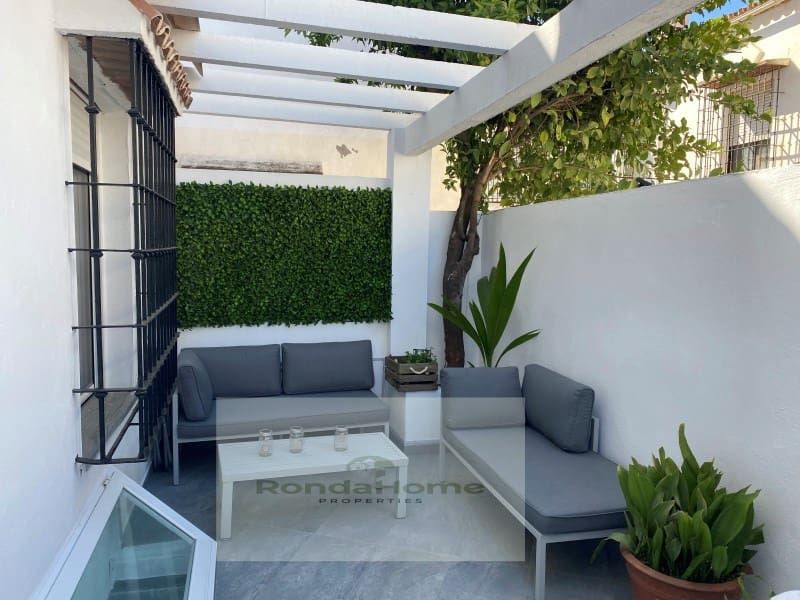 Piso de 4 habitaciones en Torremolinos en venta con garaje - 400.000 € (Ref: 9411286)