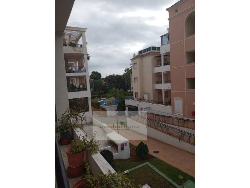 2 bedroom Flat for sale in Nueva Andalucia with garage - € 430,000 (Ref: 9411287)