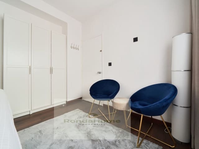 4 sypialnia Dom na sprzedaż w Casco Antiguo, Marbella z garażem - 545 000 € (Ref: 9420004)