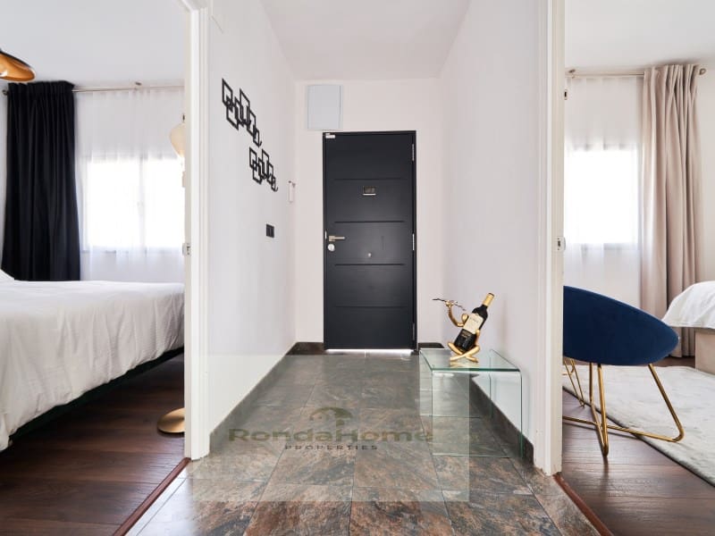 4 soverom Hus til salgs i Marbella med garasje - € 545 000 (Ref: 9420004)