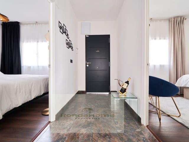 4 sypialnia Dom na sprzedaż w Casco Antiguo, Marbella z garażem - 545 000 € (Ref: 9420004)