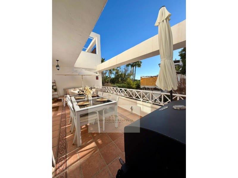 2 sypialnia Mieszkanie na sprzedaż w Marbella z garażem - 395 000 € (Ref: 9420005)