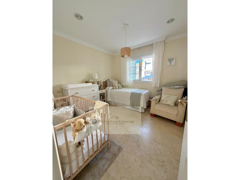 2 sypialnia Mieszkanie na sprzedaż w Marbella z garażem - 395 000 € (Ref: 9420005)