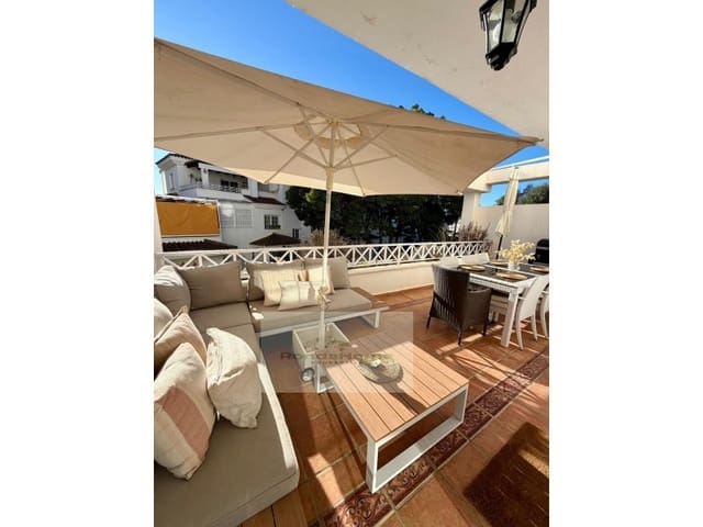 2 makuuhuone Asunto myytävänä paikassa Río Real, Marbella mukana 
autotalli - 395 000 € (Ref: 9420005)