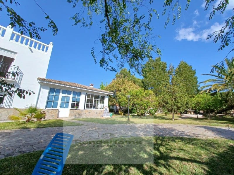 5 bedroom Finca/Country House for sale in Ronda with garage - € 410,000 (Ref: 9420009)