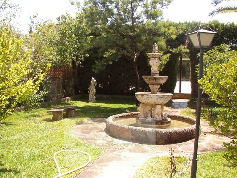 5 bedroom Finca/Country House for sale in Ronda with garage - € 410,000 (Ref: 9420009)