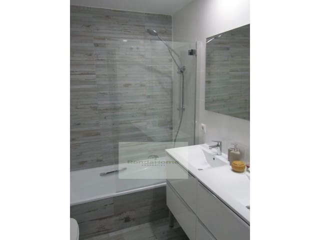 Appartement de 3 chambres à louer à Riviera del Sol, Mijas - 1 400 € (Ref: 9449641)