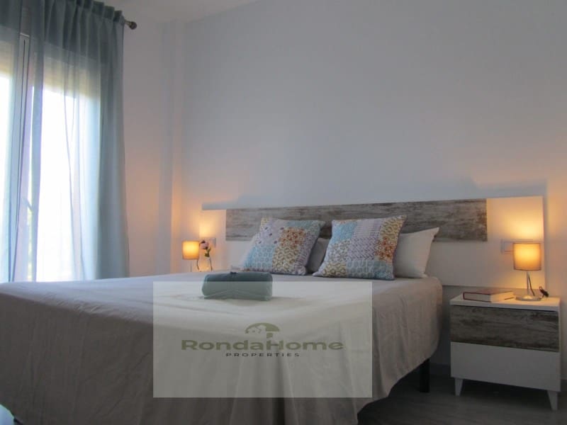 3 soveværelse Lejlighed til leje i Riviera del Sol med garage - € 1.400 (Ref: 9449641)