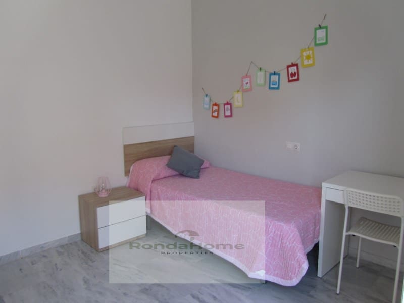 3 soveværelse Lejlighed til leje i Riviera del Sol med garage - € 1.400 (Ref: 9449641)