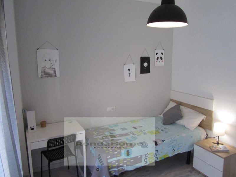 3 soveværelse Lejlighed til leje i Riviera del Sol med garage - € 1.400 (Ref: 9449641)