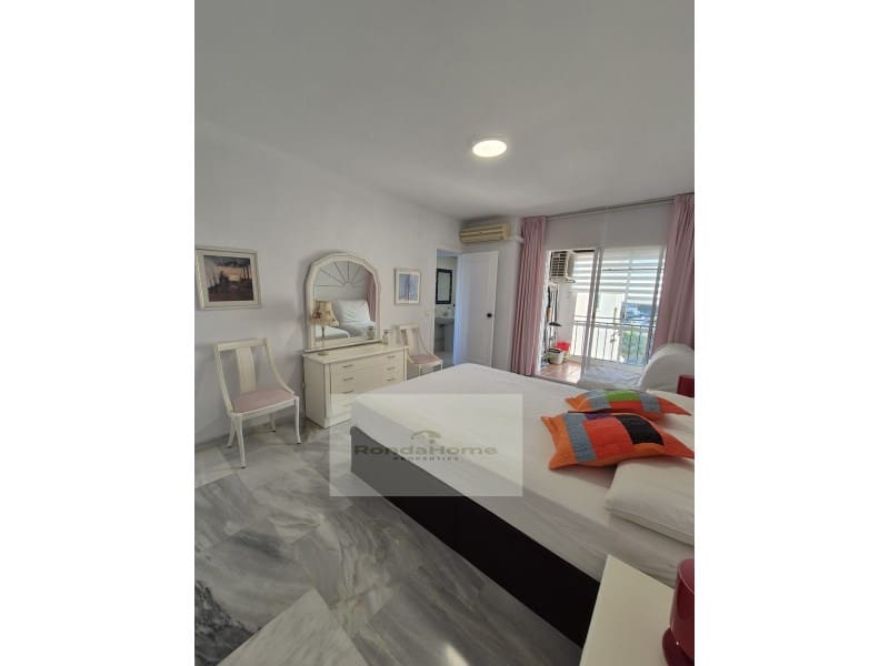 2 soveværelse Lejlighed til leje i Calahonda med garage - € 1.300 (Ref: 9449642)